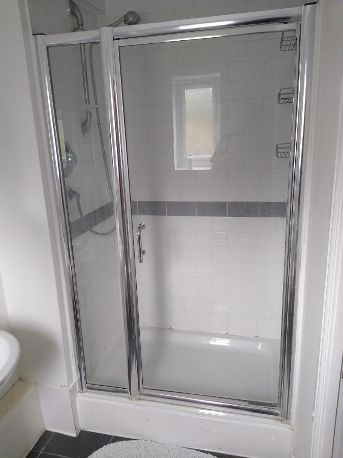 Stylish Private Double Room W/Ensuite Londres Exterior foto